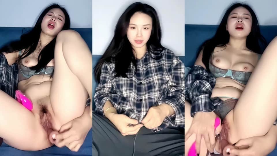 【健身性爱】跟女瑜伽老师偷情，后入式圆润的屁股，内射小嫩鲍